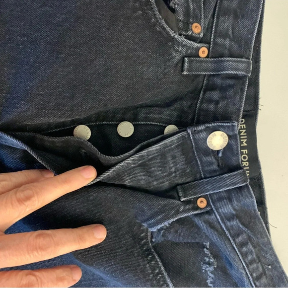 Denim forum the Joni High rise loose distressed black  jeans, size 27 - Picture 5 of 14